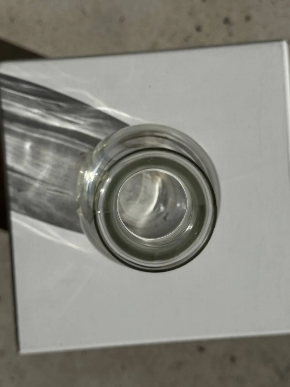 Carafe en verre avec bouchon D11 H35,5