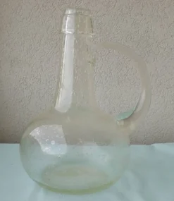 Carafe en verre bullé