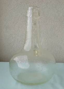 Carafe en verre bullé