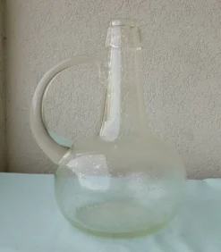 Carafe en verre bullé