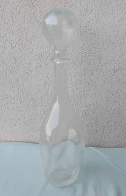Carafe en verre bullé