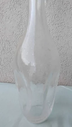 Carafe en verre bullé