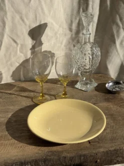 Carafe en verre moulé en forme de raisin H29 D10