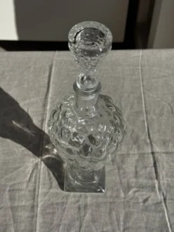 Carafe en verre moulé en forme de raisin H29 D10