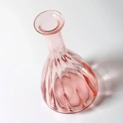 Carafe en verre rose vintage : carafe Empoli des années 1930, Italie.