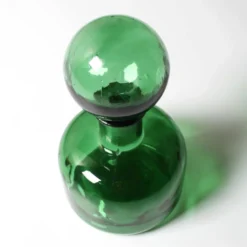 Carafe en verre vert émeraude / bouteille de génie avec bouchon / Empoli / années 1960