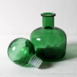 Carafe en verre vert émeraude / bouteille de génie avec bouchon / Empoli / années 1960