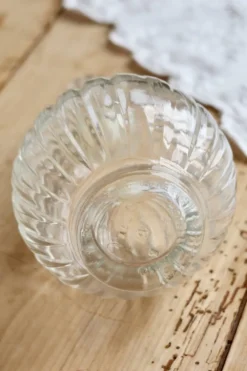 Carafe à liqueur vintage en verre strié