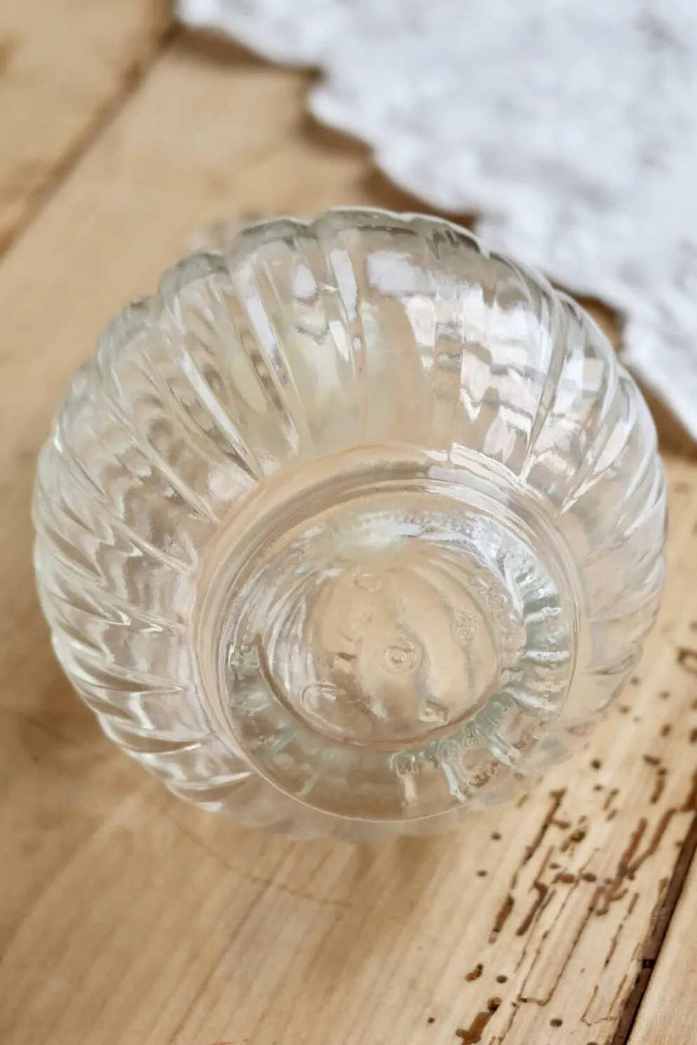 Carafe à liqueur vintage en verre strié