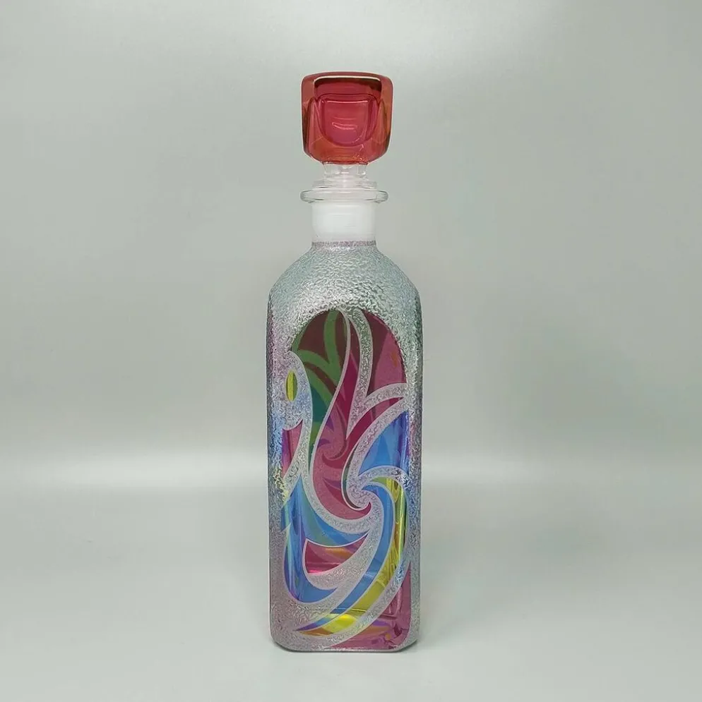 Carafe ou bouteille décorative d'exception des années 1970, signée Luigi Bormioli. Fabriquée en Italie.