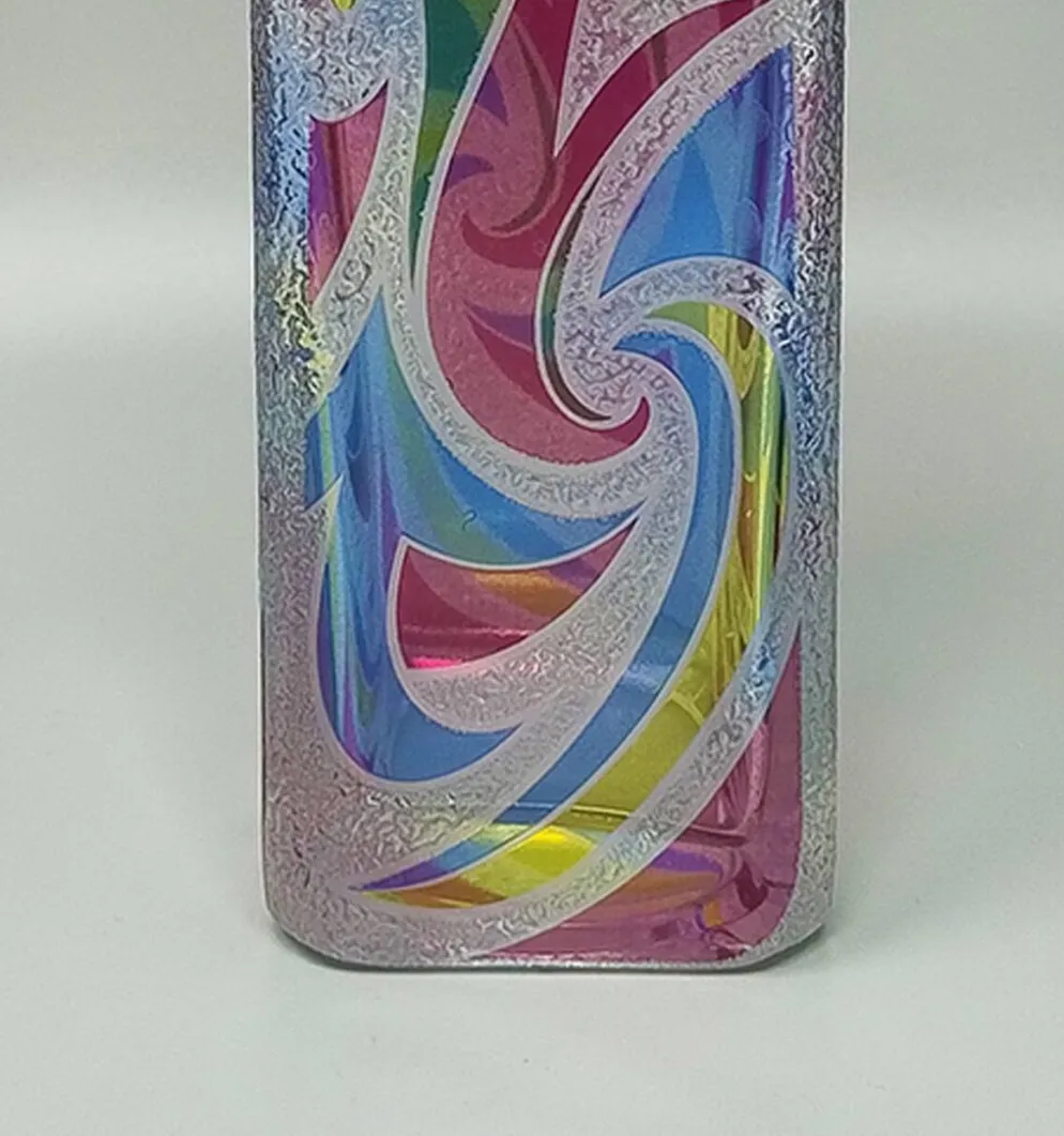 Carafe ou bouteille décorative d'exception des années 1970, signée Luigi Bormioli. Fabriquée en Italie.
