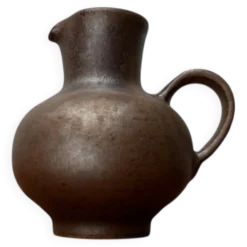 Carafe vase en céramique de studio allemande du milieu du siècle par Rainer Doss, années 1960.