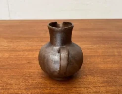Carafe vase en céramique de studio allemande du milieu du siècle par Rainer Doss, années 1960.