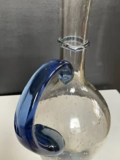 Carafe vintage en pâte de verre soufflé et bullé