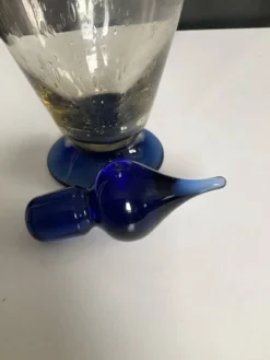 Carafe vintage en pâte de verre soufflé et bullé