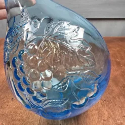 Carafe vintage italienne bleu aqua «Jus de Fruits», Verre relief Casadis Milano
