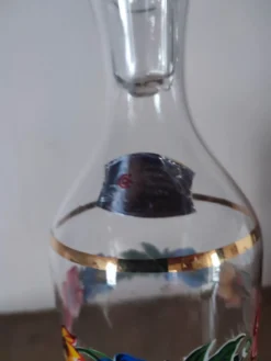 Carafe vintage italienne en verre décor floral – Made in Italy – H. 29