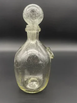 Carafe vintage Verrerie de Biot en verre bullé avec bouchon boule
