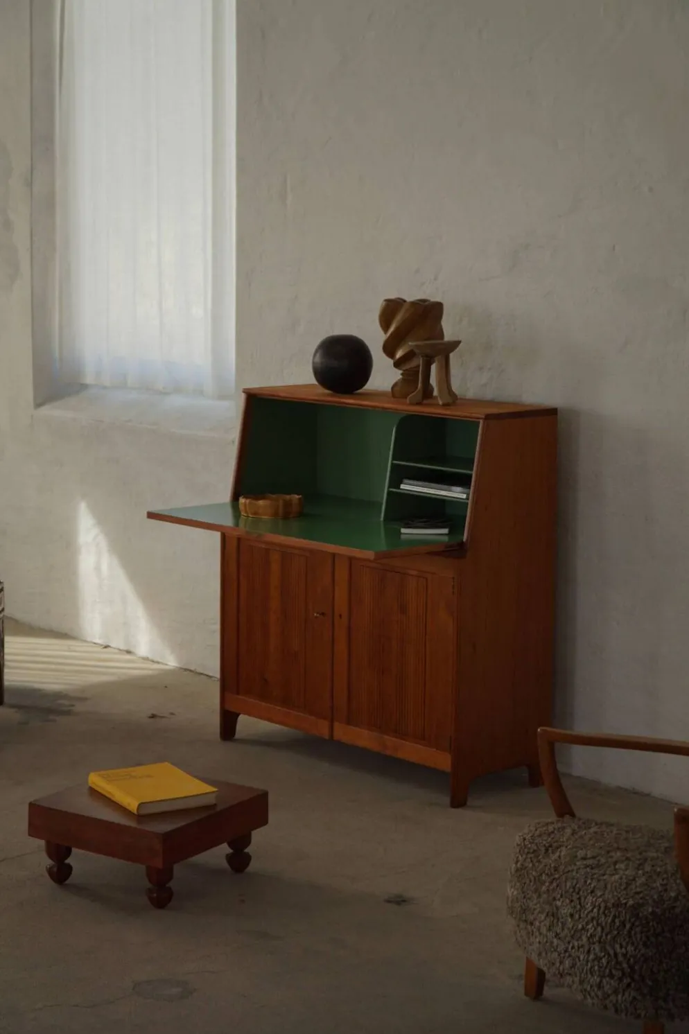 Carl Malmsten, armoire "Visingsö" en pin, Svensk Fur, moderne suédois, années 1950