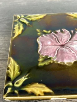 Carreau céramique ancien Art Nouveau 1900