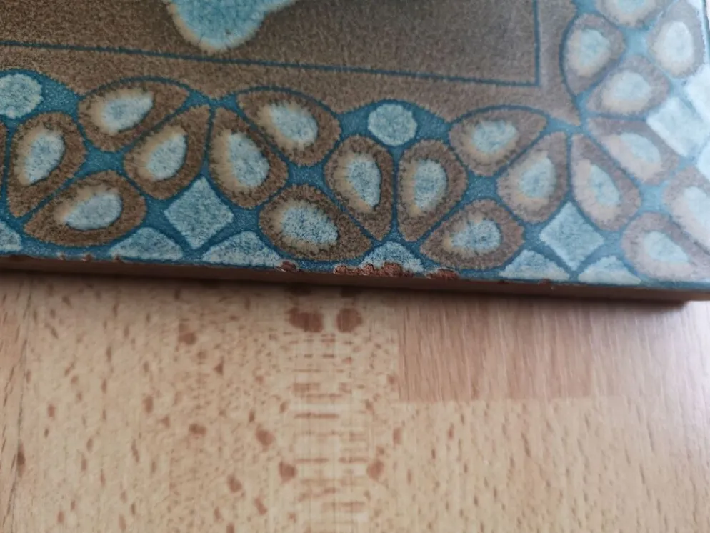 Carreau de céramique italienne motifs polychromes