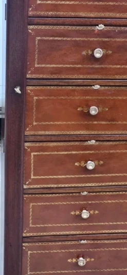 Cartonnier De Notaire A 20 Tiroirs Ouvrants Par Clapets
