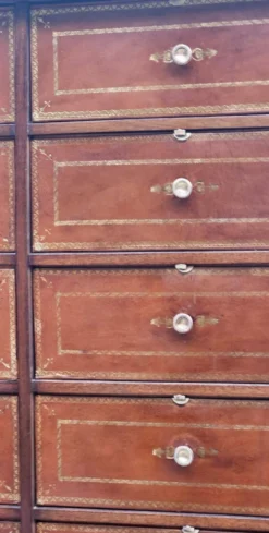 Cartonnier De Notaire A 20 Tiroirs Ouvrants Par Clapets