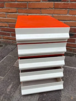 Casier de rangement vintage