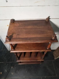 Casier à musique ancien en noyer