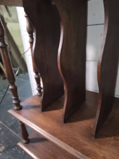 Casier à musique ancien en noyer