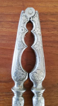 Casse noix Art Nouveau