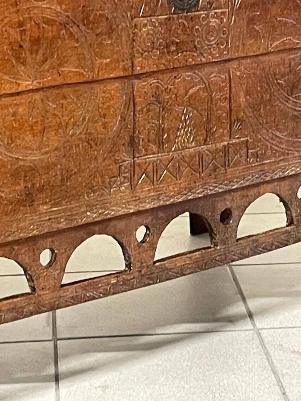 Cassettiera antica in faggio, XIX secolo