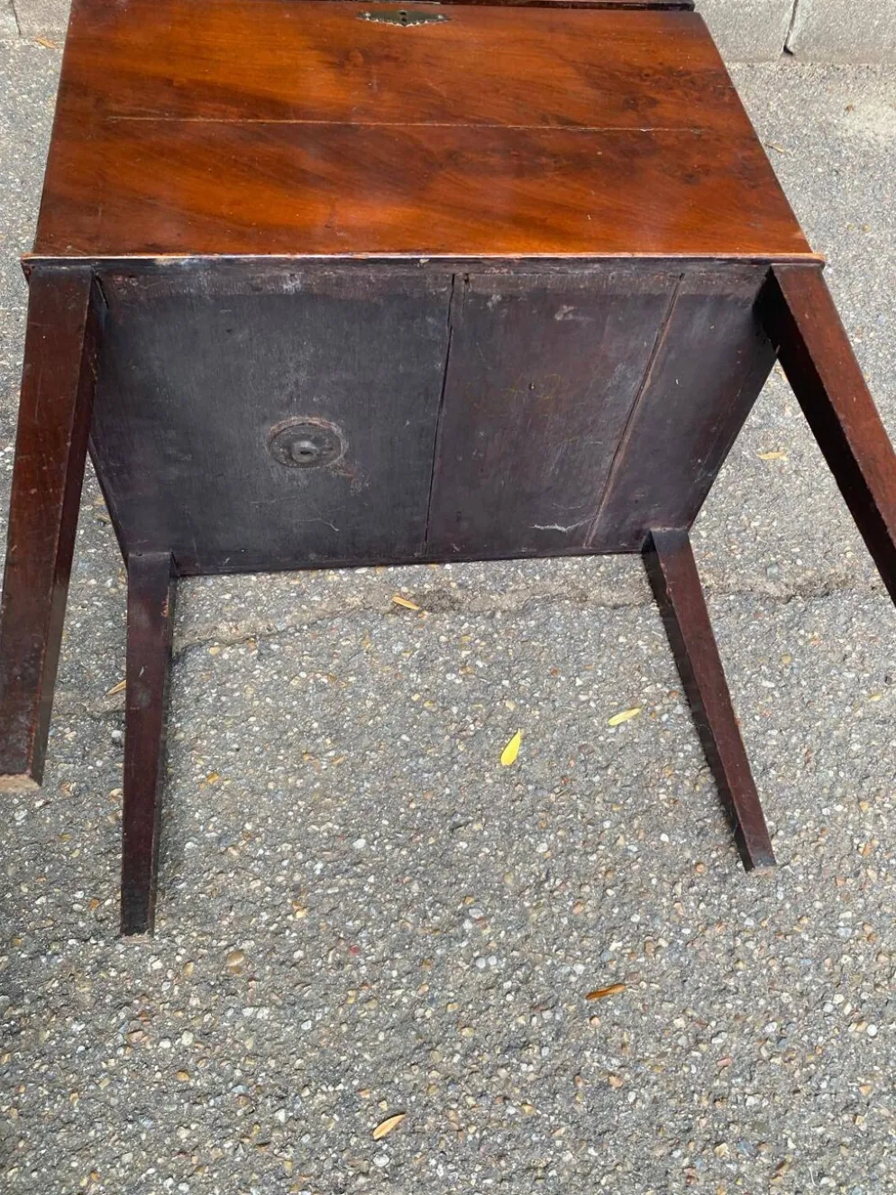 Cellarette vintage en acajou massif XIXe Meuble bar cabinet à liqueur angla