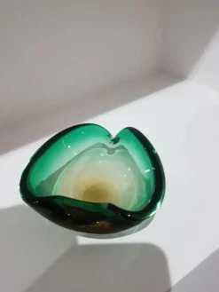 Cendrier, verre vert-brun, conçu par E. Beranek, Škrdlovice, Tchécoslovaquie
