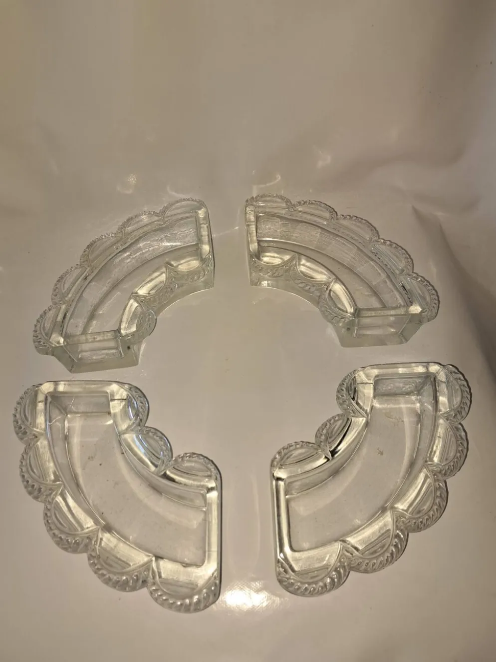 Centre de table Lalique France. Modèle Festons.
