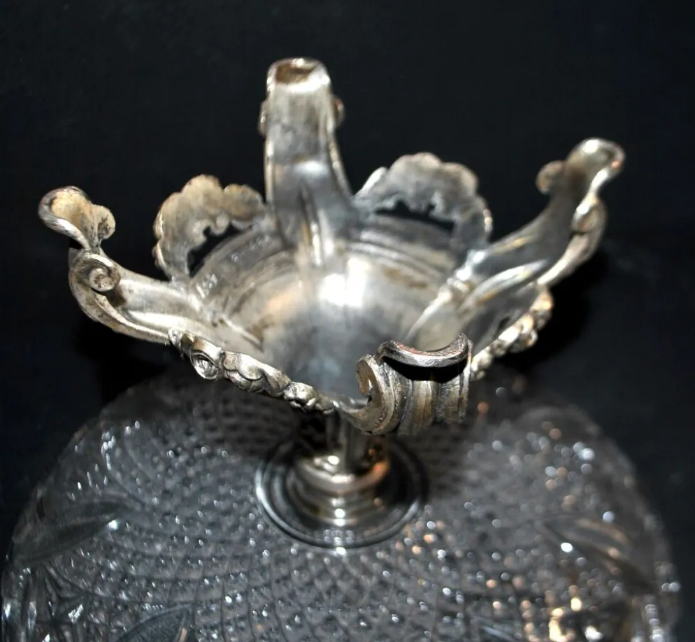 Centre de table romantique – vase cornet tulipier en verre et métal argenté 1900