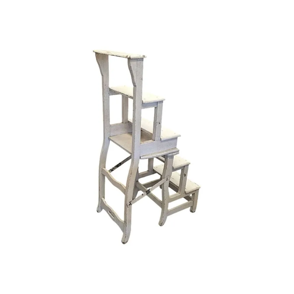 Chaise échelle métamorphose peinte en blanc antique français, datant d'environ 1900.