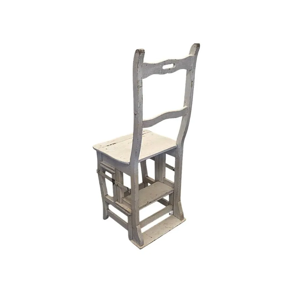 Chaise échelle métamorphose peinte en blanc antique français, datant d'environ 1900.