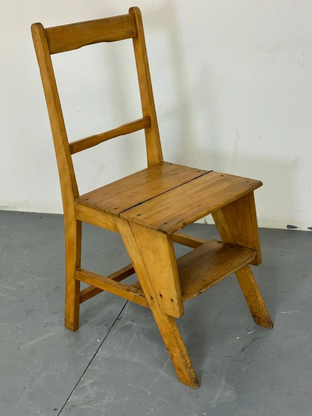 Chaise d'escalier de bibliothèque métamorphique esthétique vintage, années 1930