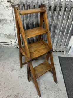 Chaise escabeau