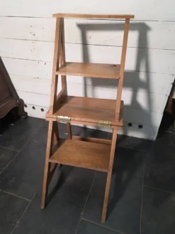 Chaise escabeau en chêne massif