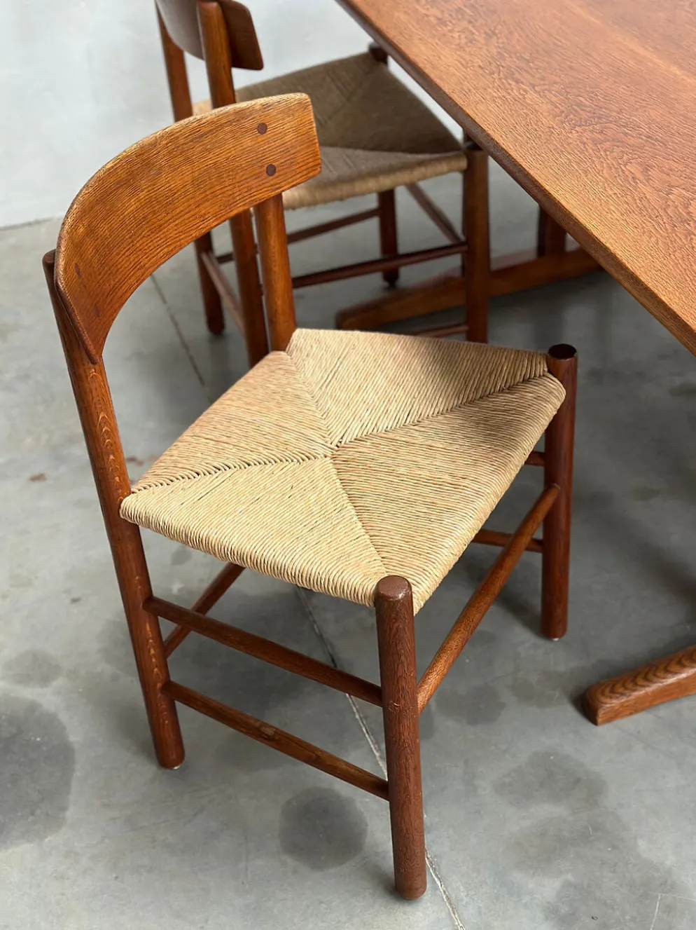4 chaises ‘J39’ et table shaker ‘C18’, Børge Mogensen, FDB Møbler, Danemark