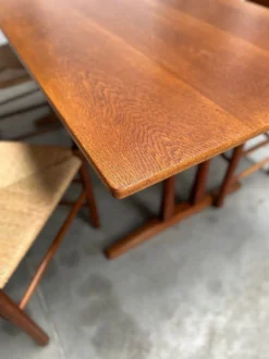 4 chaises ‘J39’ et table shaker ‘C18’, Børge Mogensen, FDB Møbler, Danemark