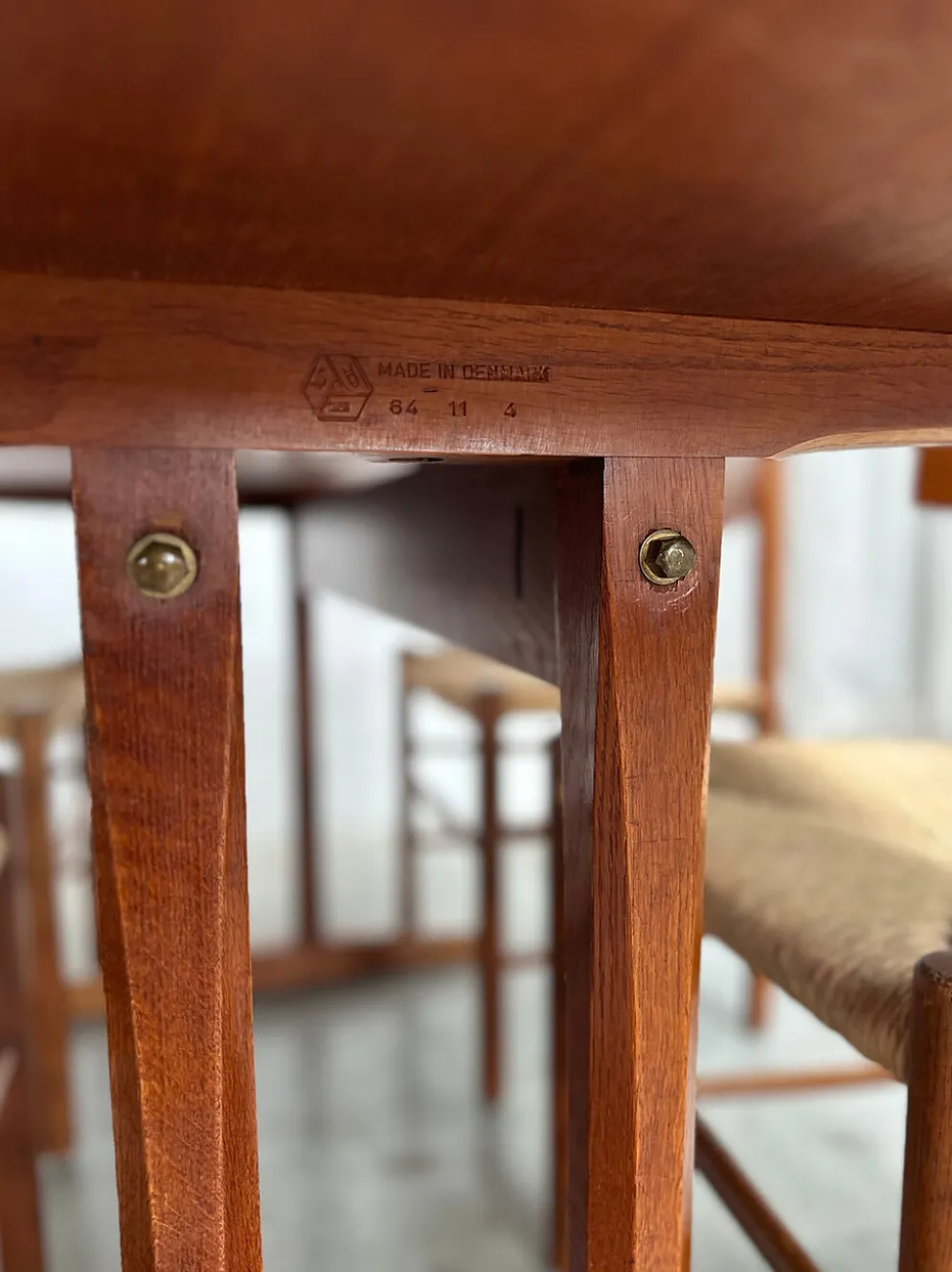 4 chaises ‘J39’ et table shaker ‘C18’, Børge Mogensen, FDB Møbler, Danemark