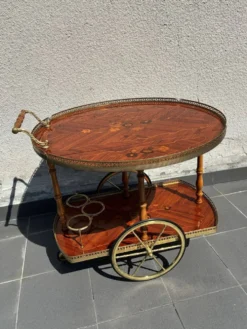 Chariot à boissons en marqueterie italienne et laiton, milieu du 20e siècle