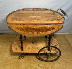 Chariot à boissons en noyer incrusté Sorrento vintage italien | Environ années 1970 | Coppe