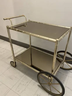 Chariot de bar