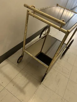 Chariot de bar