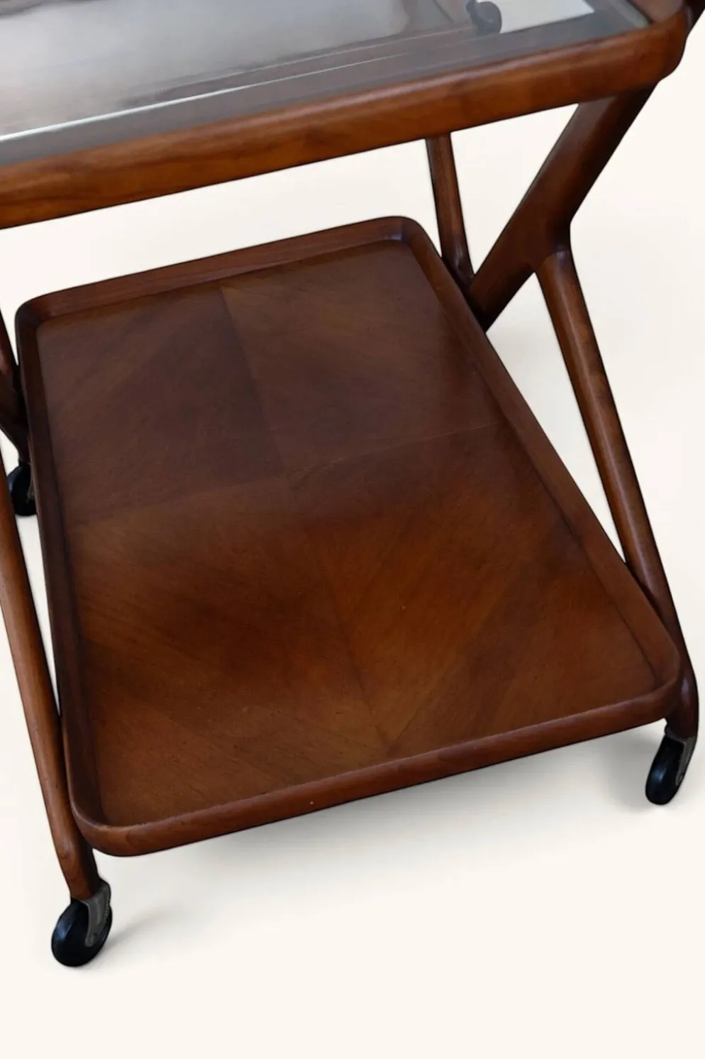 Chariot de bar (bar cart) de Cesare Lacca pour Cassina, années 50