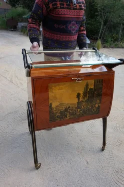 Chariot de bar cocktail italien du milieu du siècle attribué à Cesare Lacca